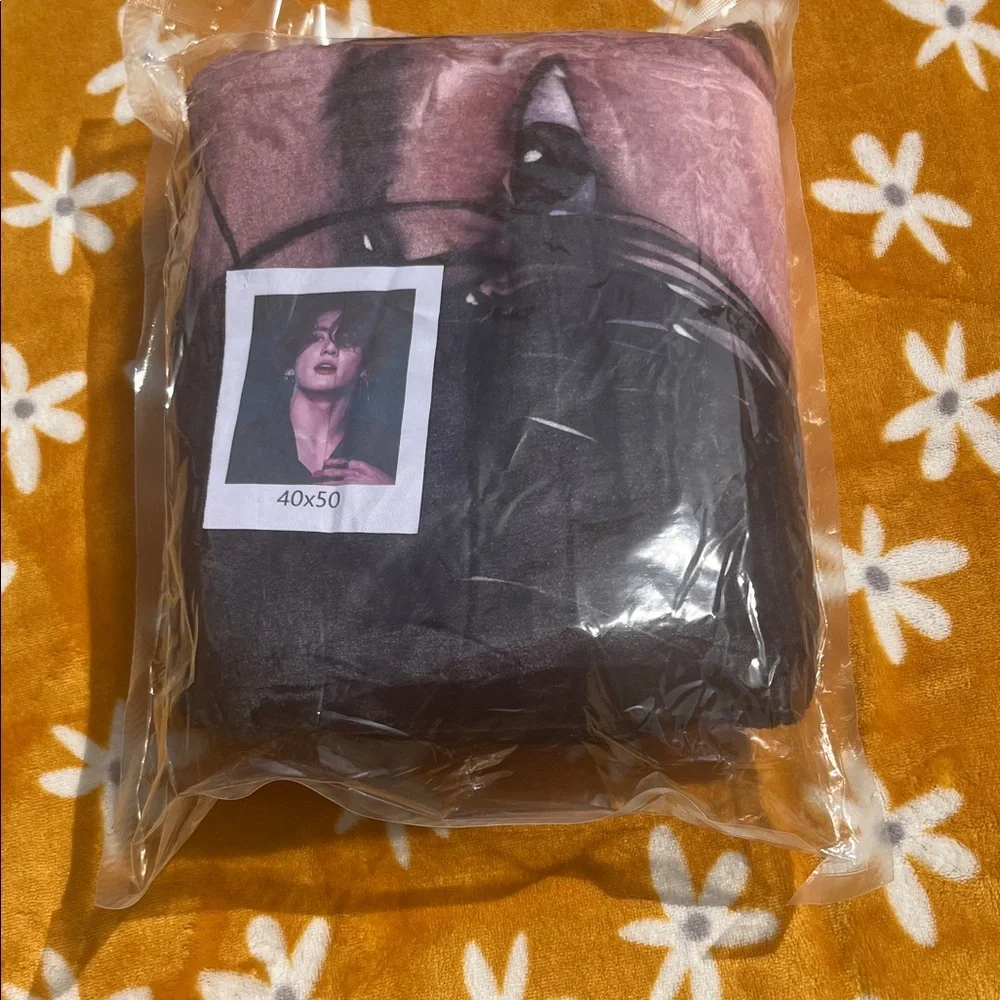 NEW NIP Jungkook BTS Boyband Vocalist 40 x 50 Soft Plush Throw Blanket Decor
